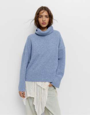 Pull & Bear - Strickpullover in Blau mit weicher Haptik und hohem Kragen