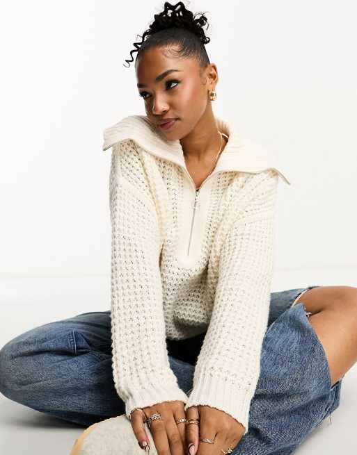 Pull&Bear – Strickpullover in Ecru mit Waffelstruktur und kurzem Reißverschluss