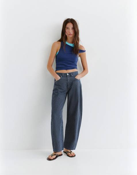 Pull&Bear Striped balloon jeans with seams in medium blue - view 1
