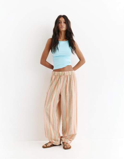 Pull&Bear Striped barrel trousers in pink - view 1