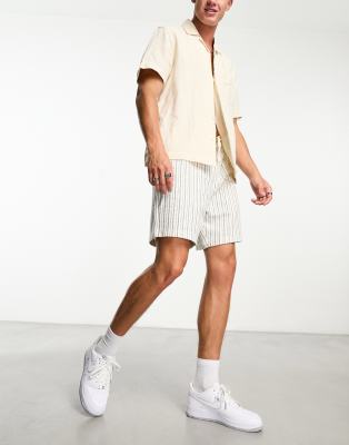 Pull & Bear striped jersey shorts in beige-Neutral