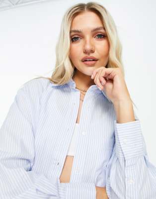 pull and bear blue shirt