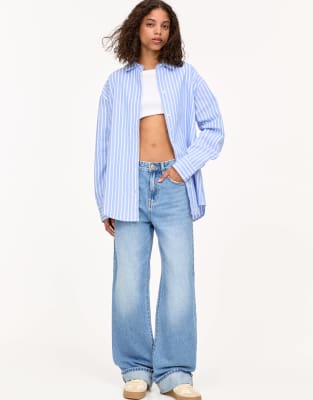 Pull & Bear Striped Poplin Shirt With Side Slits In Blue