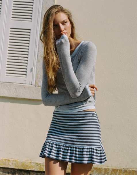 Pull&Bear Striped ruffle mini skirt in bluish grey - view 1