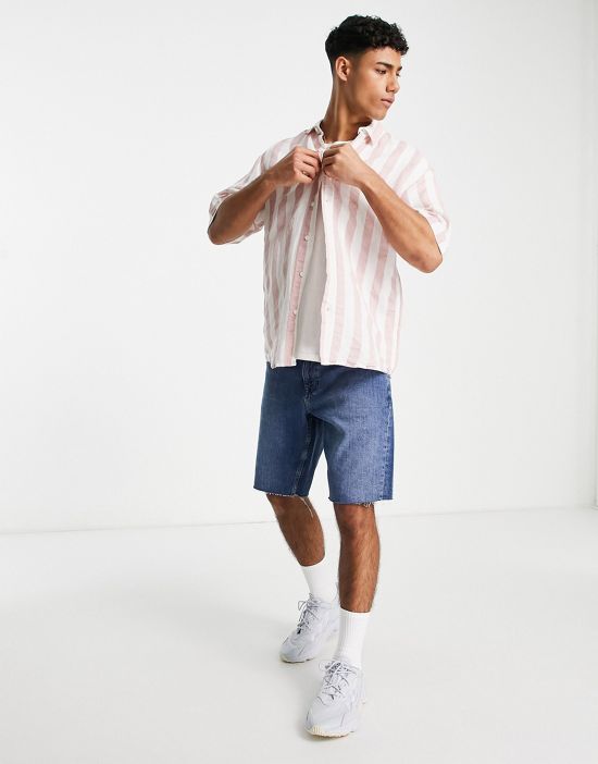 https://images.asos-media.com/products/pullbear-striped-shirt-in-pink/202861216-3?$n_550w$&wid=550&fit=constrain