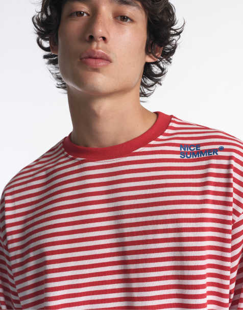 Pull&Bear Striped stwd t-shirt in red - view 1