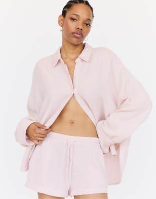 Pull & Bear - Strukturierte Oversize-Shorts in Rosa