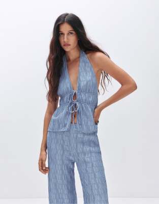 Pull & Bear - Strukturiertes Neckholder-Top in Blau