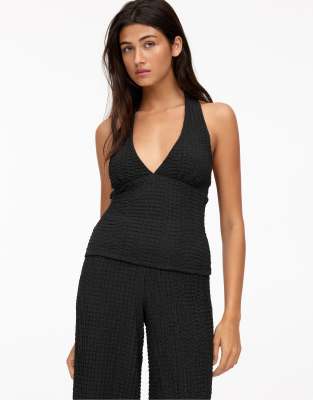 Pull & Bear - Strukturiertes Neckholder-Top in Schwarz