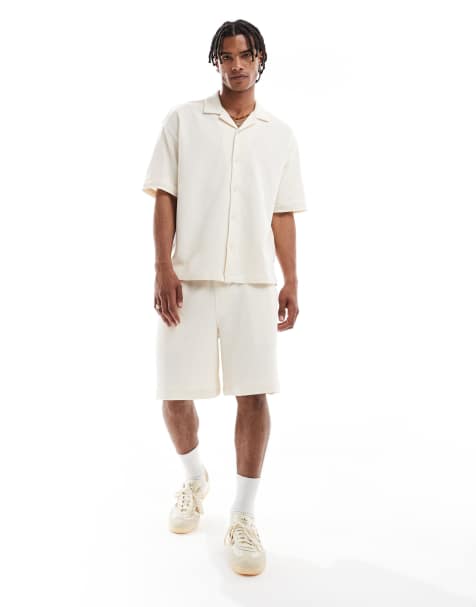 Pull&Bear – Strukturiertes Set aus Frottee in Ecru, mit Hemd und Shorts - view 1