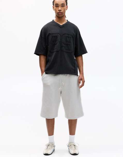 Pull&Bear – Stwd – Bermuda-Joggingshorts in Wollweiß mit Skater-Schnitt - view 1
