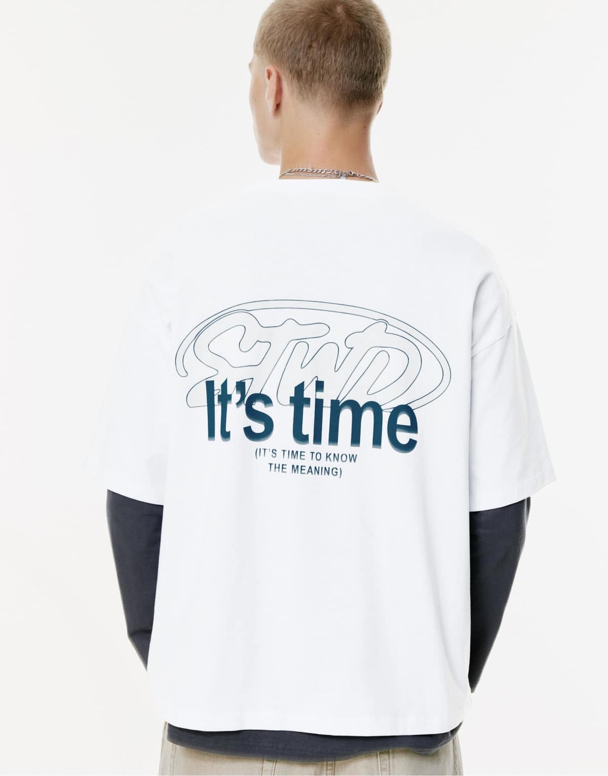 Pull&Bear Stwd embroidered t-shirt in off white