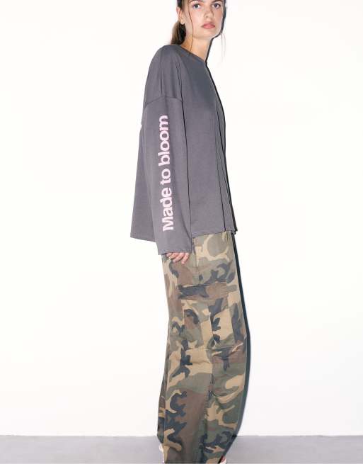 Pull&Bear Stwd flower graphic t-shirt in grey, 5 of 7