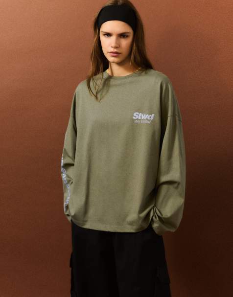 Pull&Bear Stwd foil graphic t-shirt in khaki