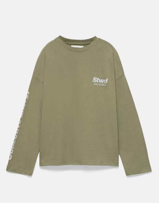 Pull&Bear Stwd foil graphic t-shirt in khaki, 5 of 7