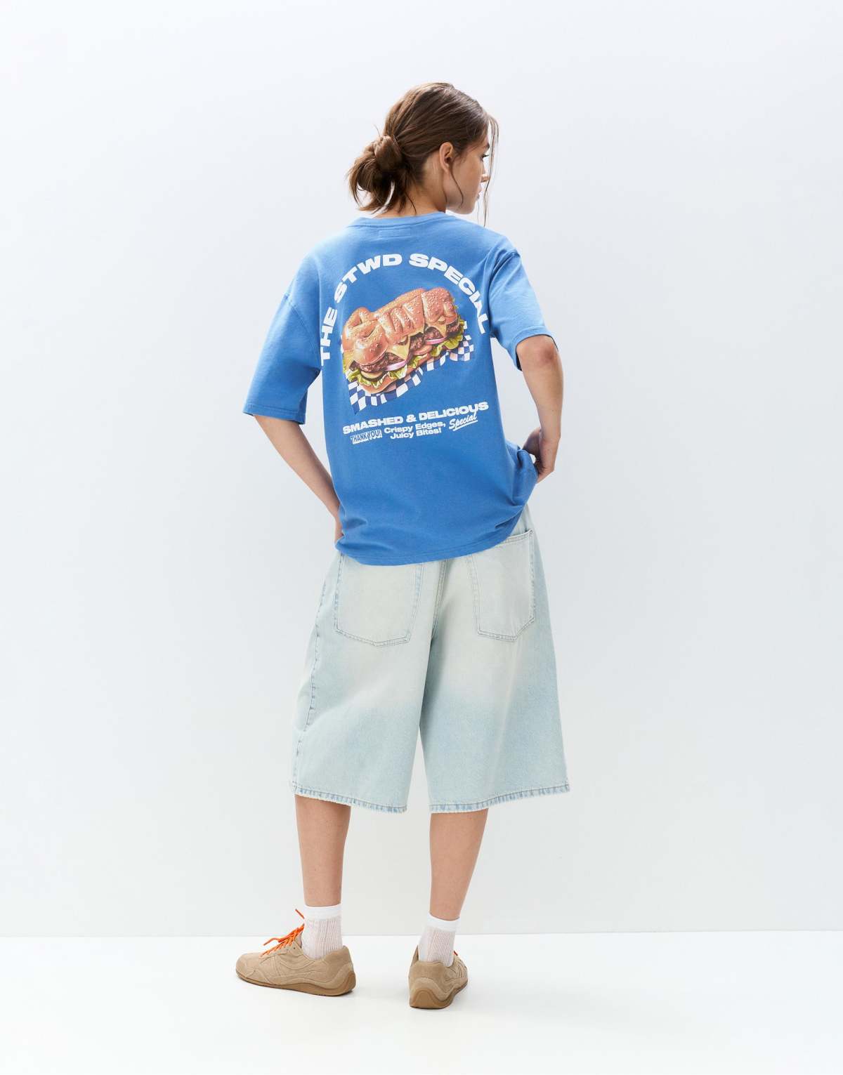 Pull&Bear Stwd hamburger t-shirt in deep blue
