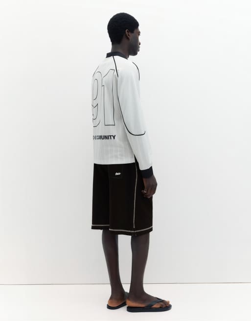 Pull&Bear Stwd jogger bermuda shorts with seams in black, 4 of 4
