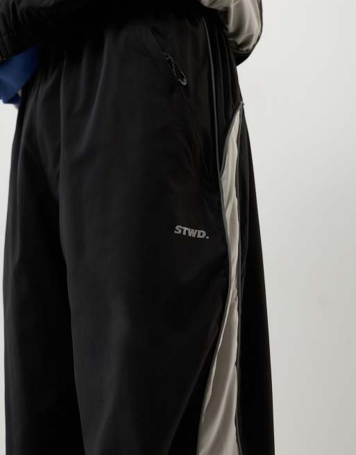 Pull&Bear Stwd Jogginghose mit Einsätzen in Schwarz, 3 von 7