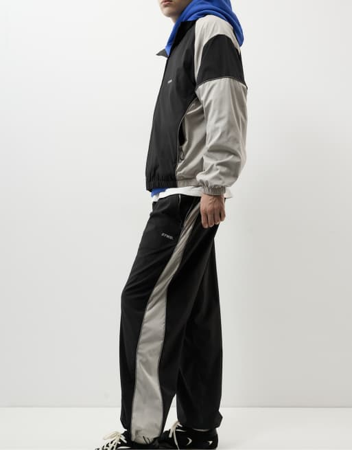 Pull&Bear Stwd Jogginghose mit Einsätzen in Schwarz, 5 von 7