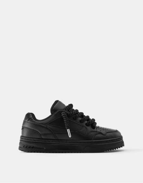 Pull&Bear Stwd lace-up trainers in black - view 1