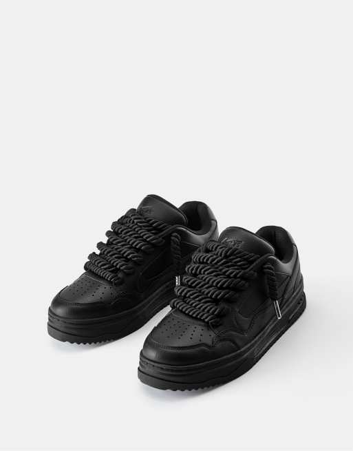 Pull&Bear Stwd lace-up trainers in black, 2 of 4