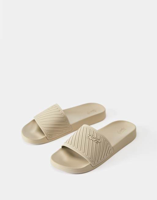 Pull&Bear Stwd rubberised sandals in ecru, 2 of 4