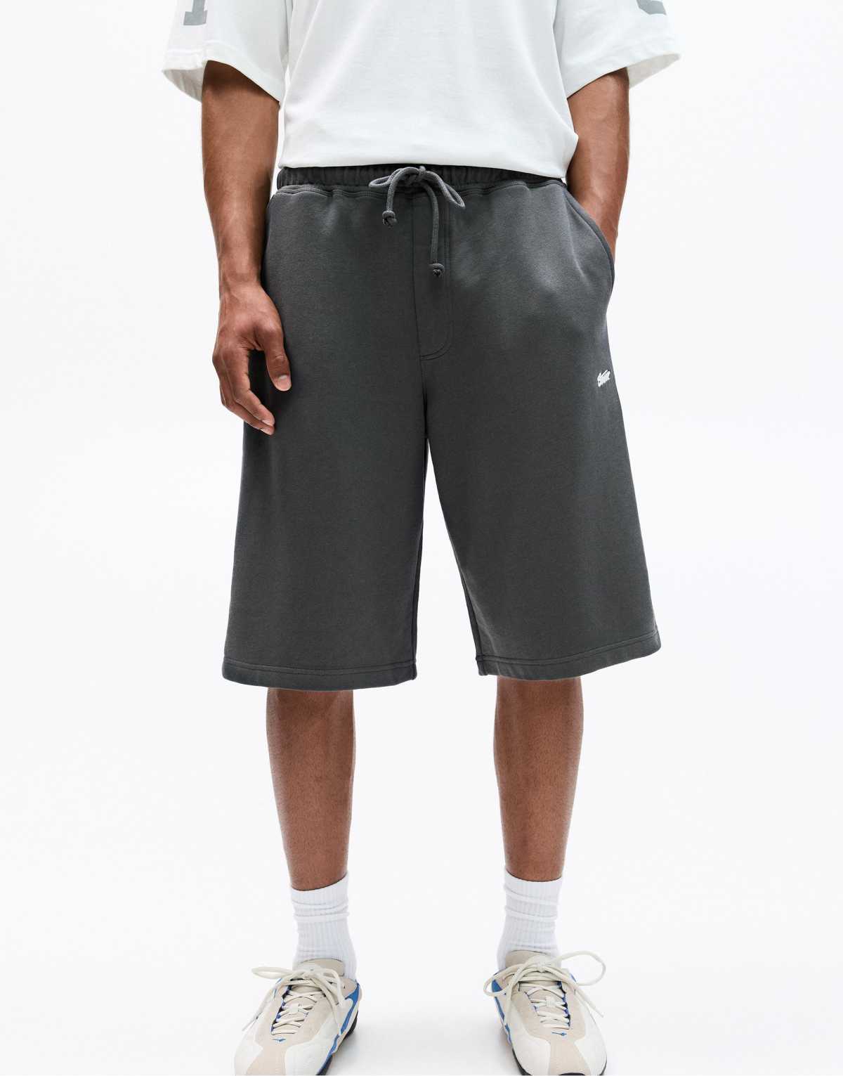 Pull&Bear STWD skater tracksuit bermuda shorts in anthracite grey