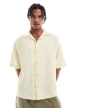 [Pull & Bear] Pull & Bear STWD waffle textured short sleeve shirt in butter yellow M YELLOW