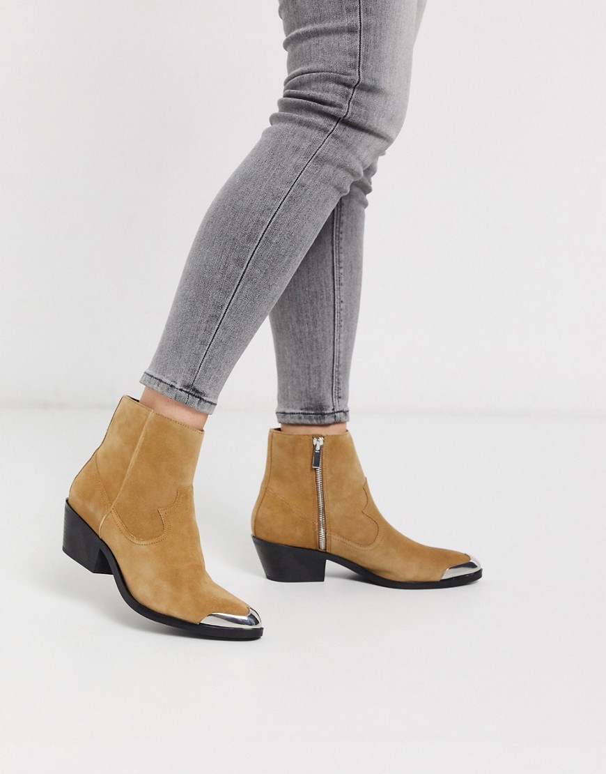 Pull & Bear suede western ankle boots in tan-Brown