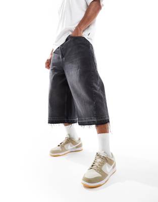 Pull & Bear Super Baggy Distressed Jorts