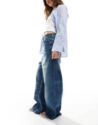 Pull & Bear Super Baggy Jeans In Blue
