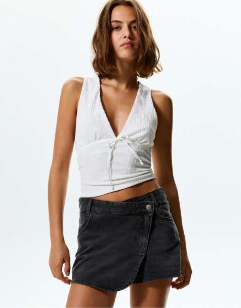 Pull&Bear – Svart minikjol i denim och omlottdesign - view 1