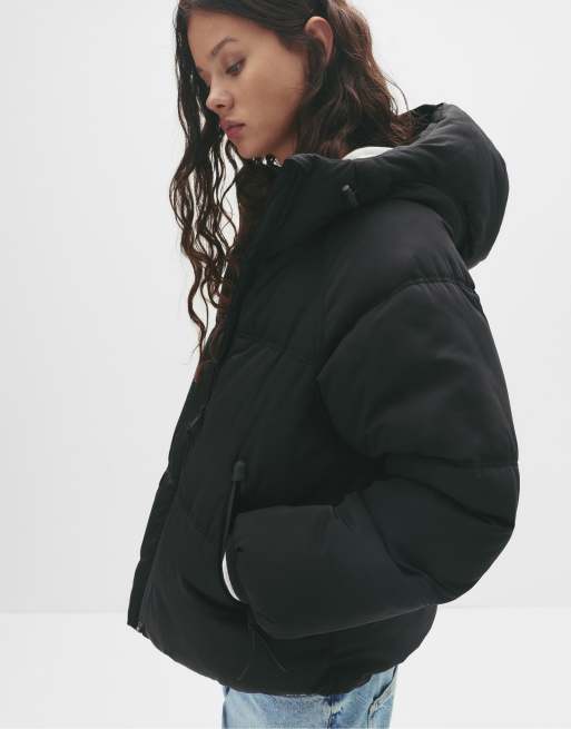 Pull&Bear – Svart pufferjacka med huva, 2 av 4