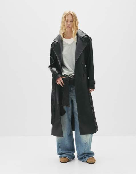 Pull&Bear – Svart trenchcoat i läderimitation - view 1