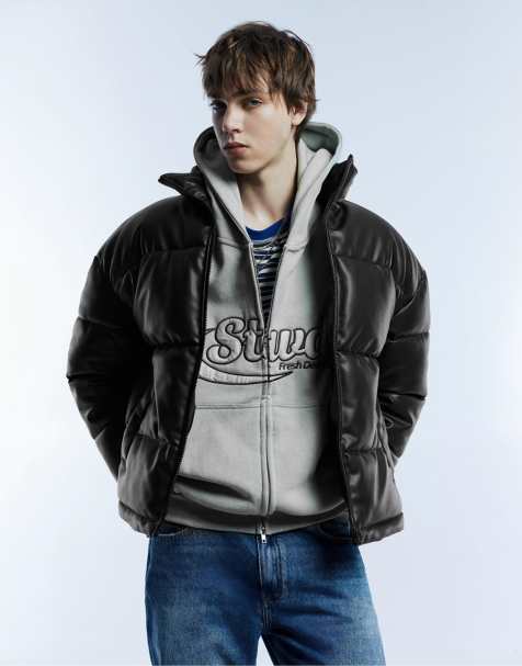 Pull&Bear – Svart, vadderad jacka i läderimitation - view 1