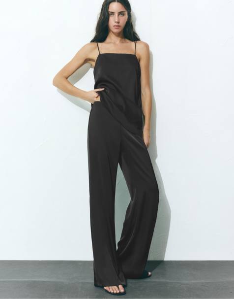Pull&Bear – Svarta byxor med raka ben i satin - view 1