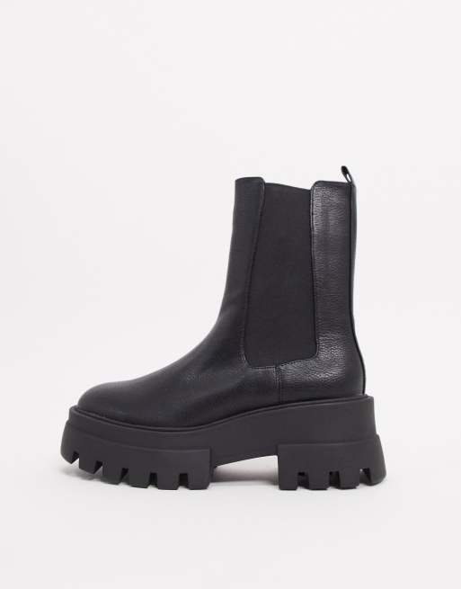 Pull&Bear – Svarta chelseaboots med räfflad platåsula