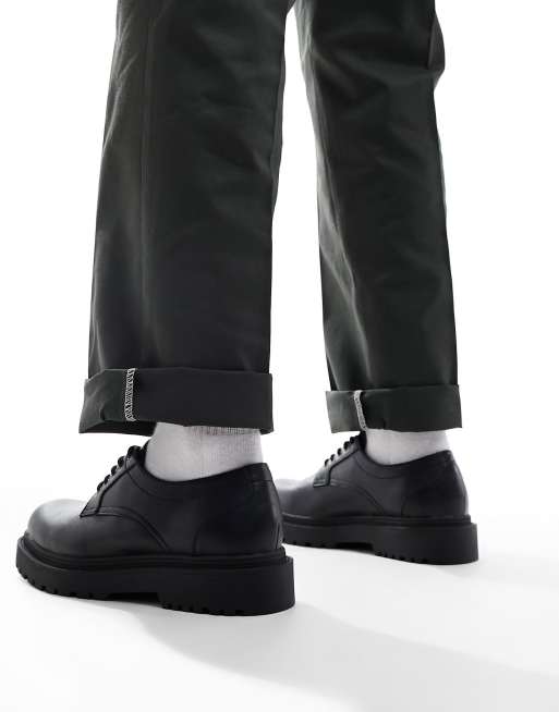 Pull&Bear – Svarta derbyskor med grov sula, 3 av 4