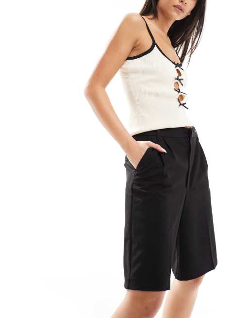 Pull&Bear – Svarta, figursydda cityshorts