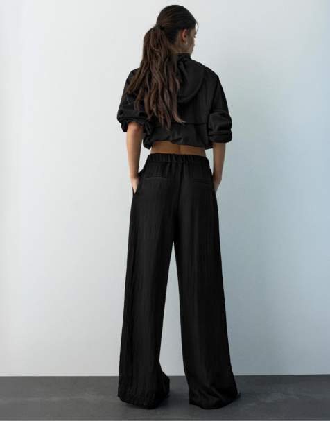 Pull&Bear – Svarta finbyxor med veck - view 1