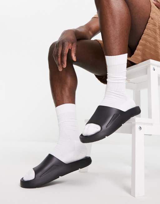 Pull&Bear – Svarta grova tofflor