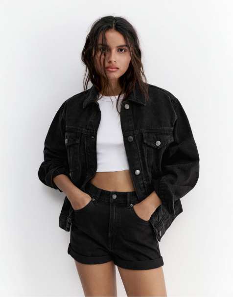 Pull&Bear – Svarta jeansshorts i mom-modell med uppvikt fåll - view 1