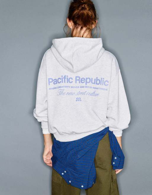Pull&Bear sweat-shirt à capuche avec logo effet daim en gris chiné, 2 de 7