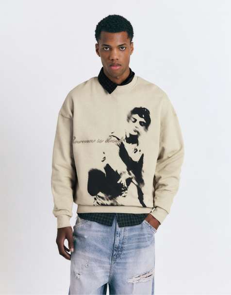 Pull&Bear – Sweatshirt in Beige mit Rundhalsausschnitt und Grafik - view 1