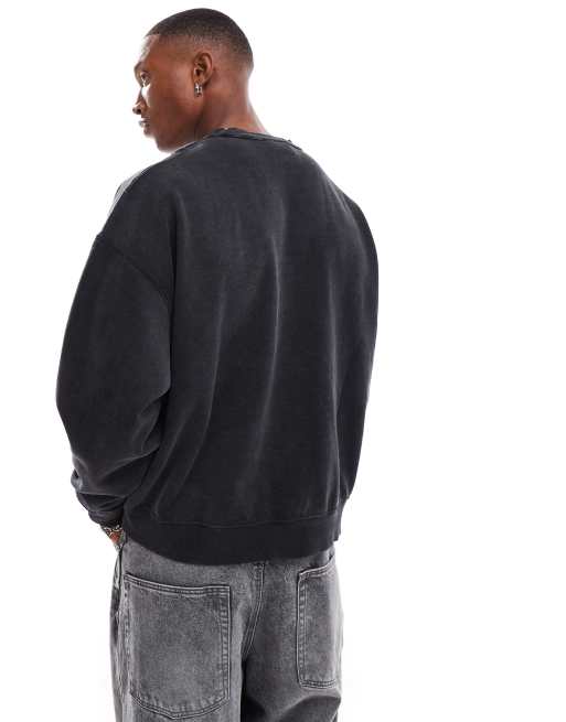 Pull&Bear – Sweatshirt in verwaschenem Anthrazit mit Gothic-Print, 2 von 4