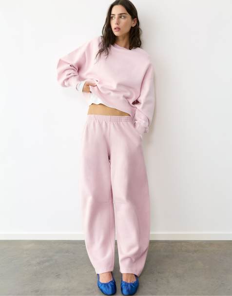 Pull&Bear sweatshirt med rund halsringning i rosarosa - view 1
