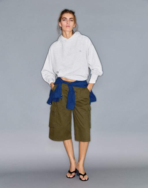 Pull&Bear sweatshirt med ruskinds-hætte og logo i gråmeleret, 4 af 7