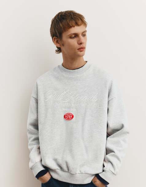 Pull&Bear - Sweatshirt met geborduurde patch in gemêleerd lichtgrijs - view 1