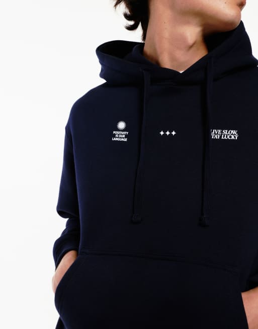 Pull&Bear Sweatshirt mit Grafikprint und Kapuze in Marineblau, 3 von 7