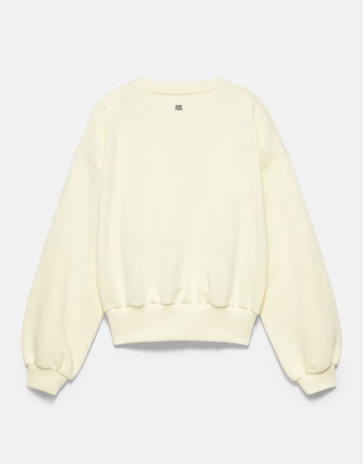 Pull&Bear Sweatshirt mit Rundhalsausschnitt in Hellgelb, 7 von 7